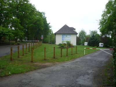 entree avec barriere d'acces.JPG