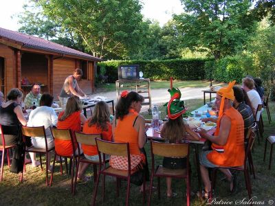 repas organise pendant la coupe du monde 2012 par Pierre-1.jpg