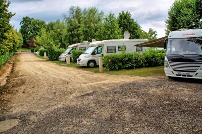 emplacement camping cars vue bas.jpg